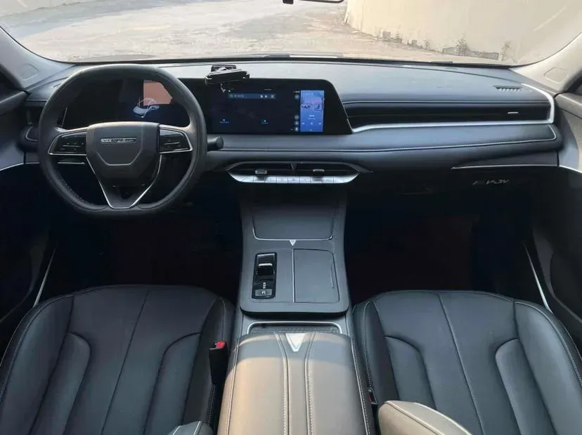 2023 Venucia Grand V DD-i 1.5T 163HP L4 E-CVT PHEV 18.4KWH,autocango,china used car exporter,china ev exporter,chinese used car exporter,chinese used ev exporter