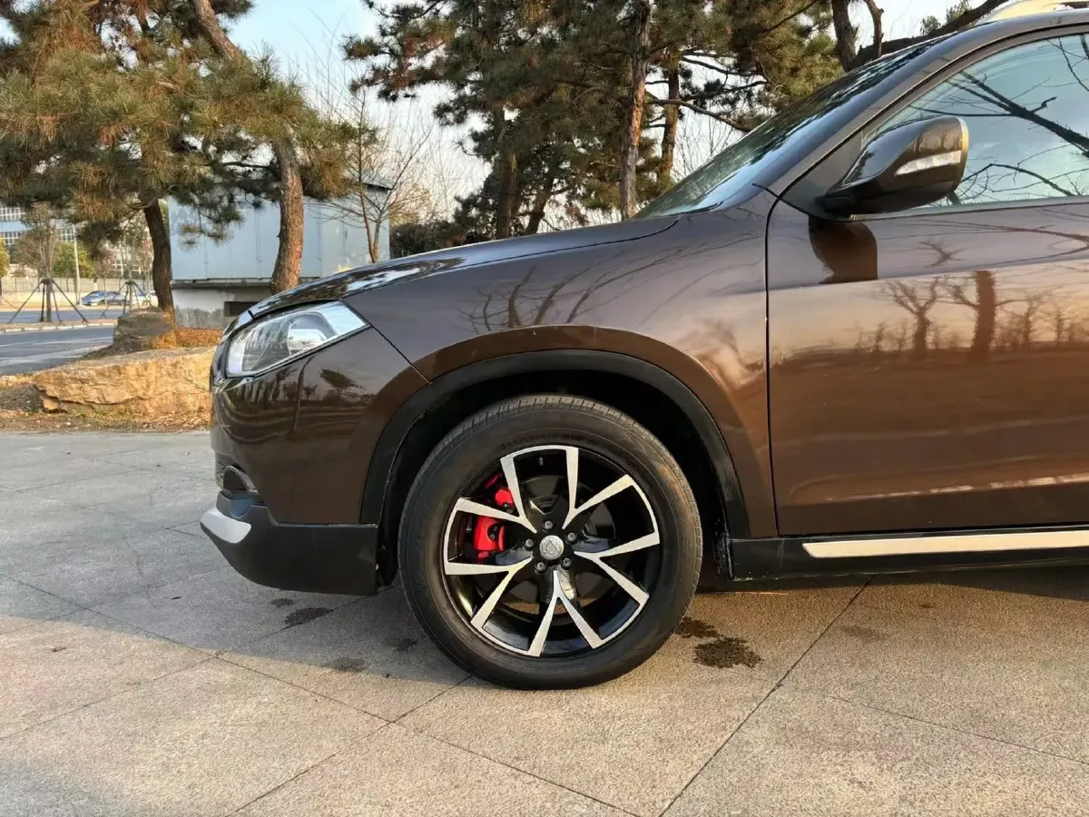 2016 Brilliance Auto V5 1.5T 150HP L4 5MT,autocango,china used car exporter,china ev exporter,chinese used car exporter,chinese used ev exporter