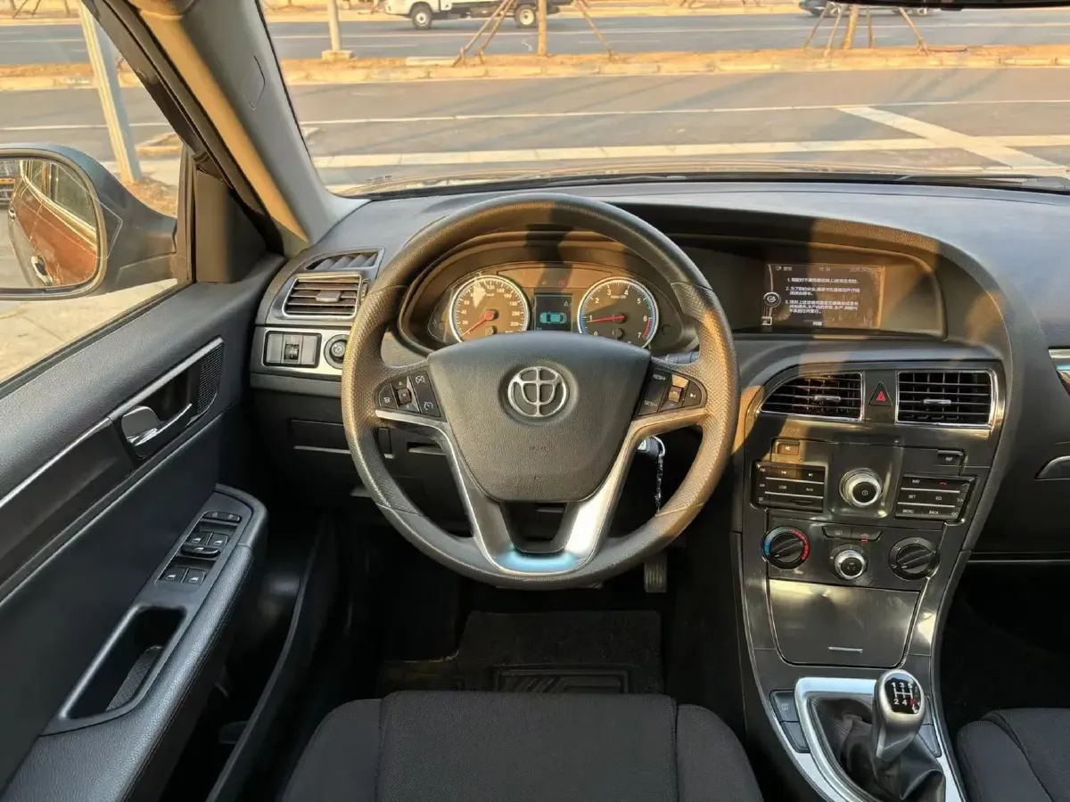 2016 Brilliance Auto V5 1.5T 150HP L4 5MT,autocango,china used car exporter,china ev exporter,chinese used car exporter,chinese used ev exporter