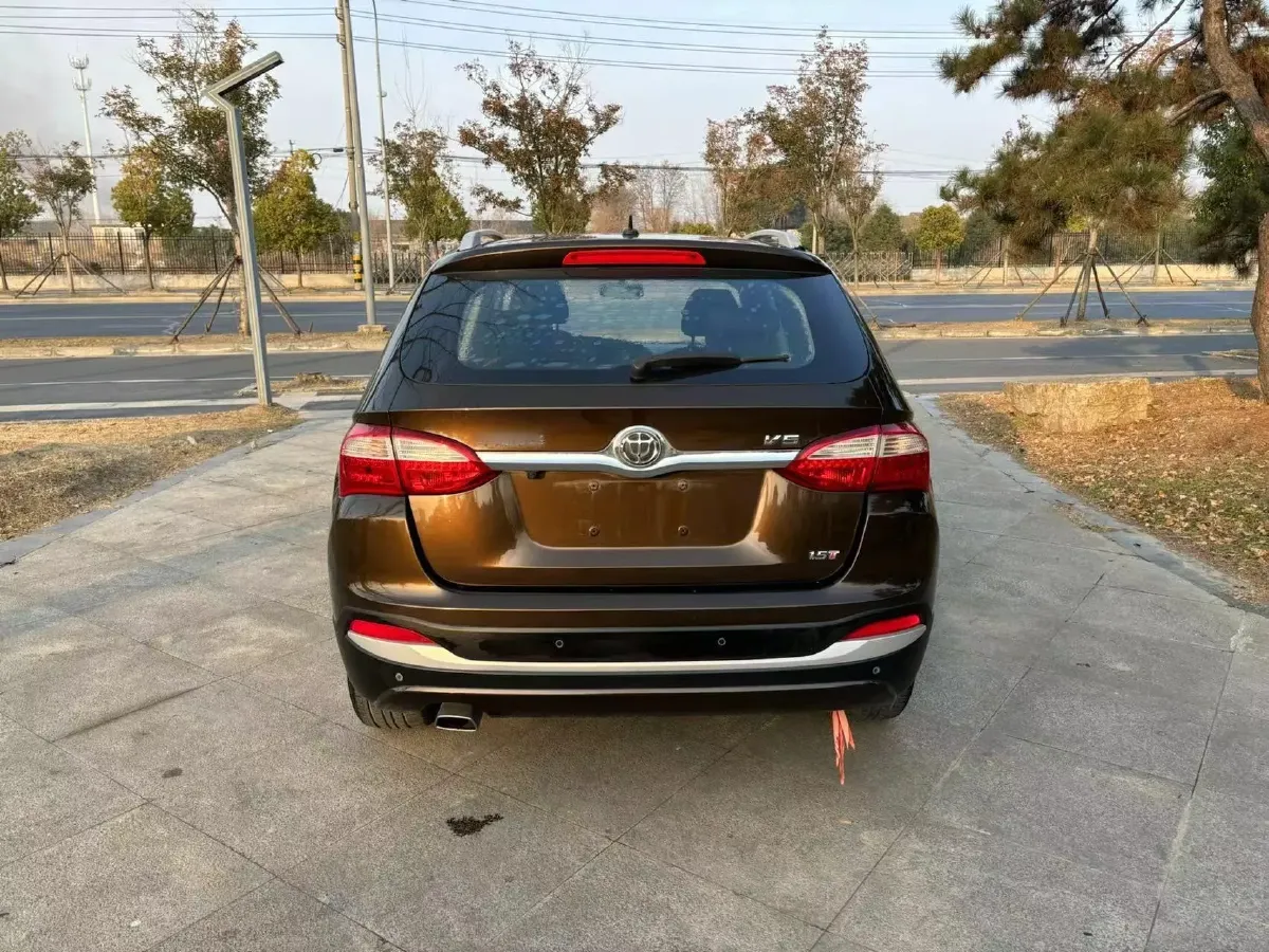 2016 Brilliance Auto V5 1.5T 150HP L4 5MT,autocango,china used car exporter,china ev exporter,chinese used car exporter,chinese used ev exporter