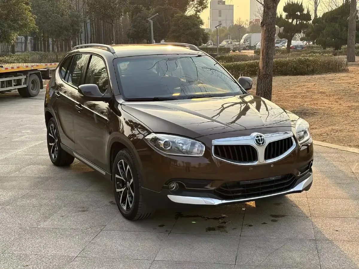 2016 Brilliance Auto V5 1.5T 150HP L4 5MT,autocango,china used car exporter,china ev exporter,chinese used car exporter,chinese used ev exporter