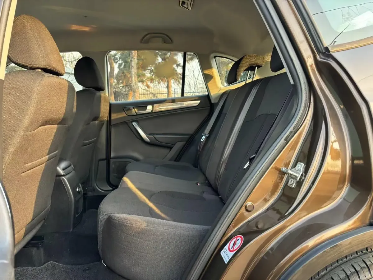 2016 Brilliance Auto V5 1.5T 150HP L4 5MT,autocango,china used car exporter,china ev exporter,chinese used car exporter,chinese used ev exporter