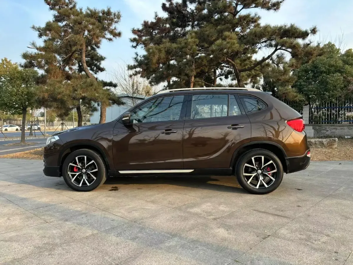 2016 Brilliance Auto V5 1.5T 150HP L4 5MT,autocango,china used car exporter,china ev exporter,chinese used car exporter,chinese used ev exporter