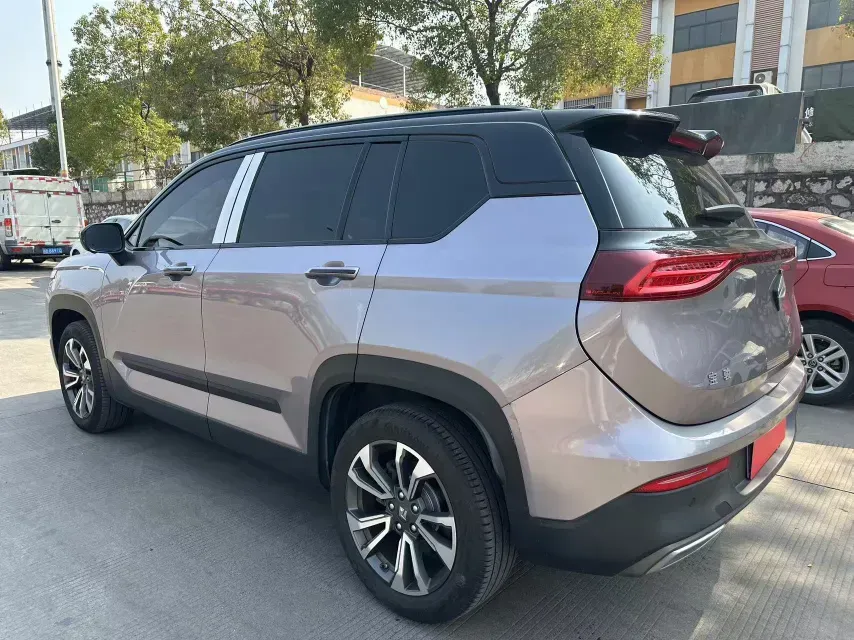 2019 BaoJun RS-5 1.5T 151HP L4 CVT,autocango,china used car exporter,china ev exporter,chinese used car exporter,chinese used ev exporter