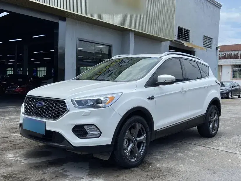 2019 Ford Kuga 2.0T 237HP L4 6AT