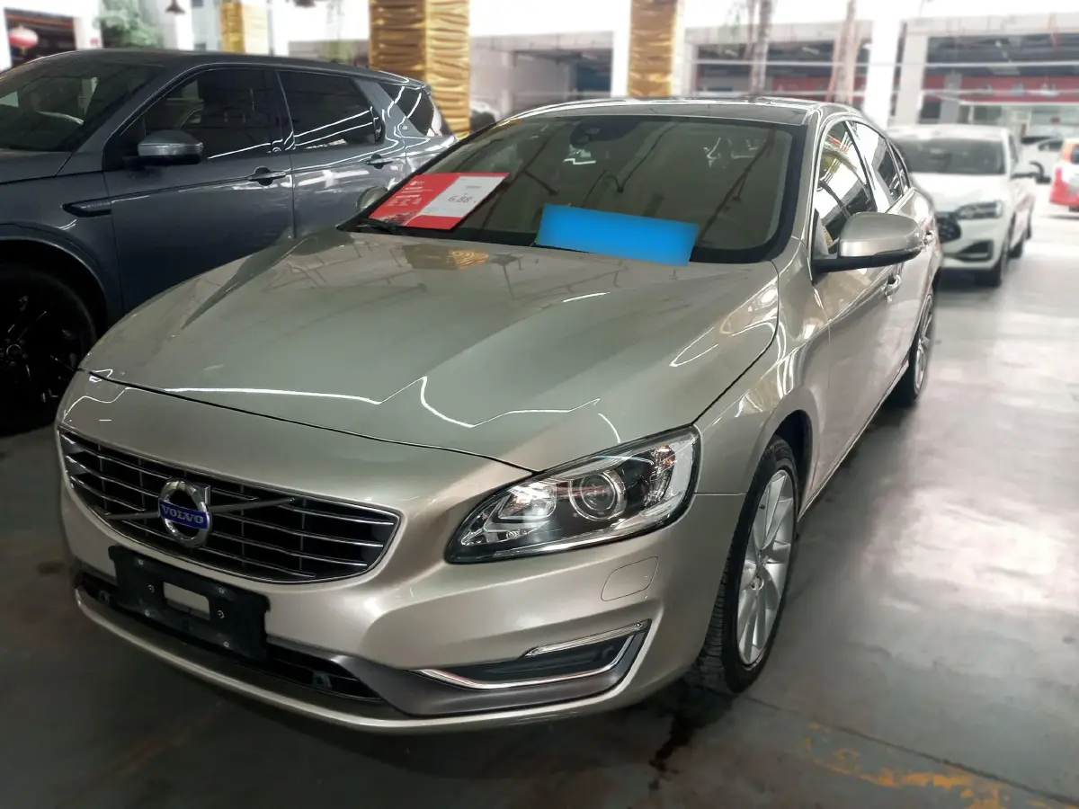 2017 Volvo S60 2.0T 190HP L4 6AT