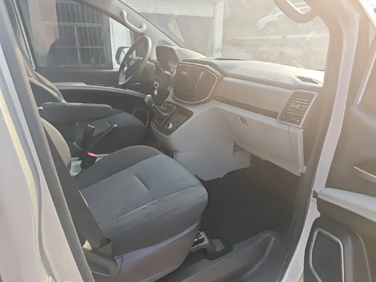 2019 JAC Refine M4 2.0L 144HP L4 5MT,autocango,china used car exporter,china ev exporter,chinese used car exporter,chinese used ev exporter