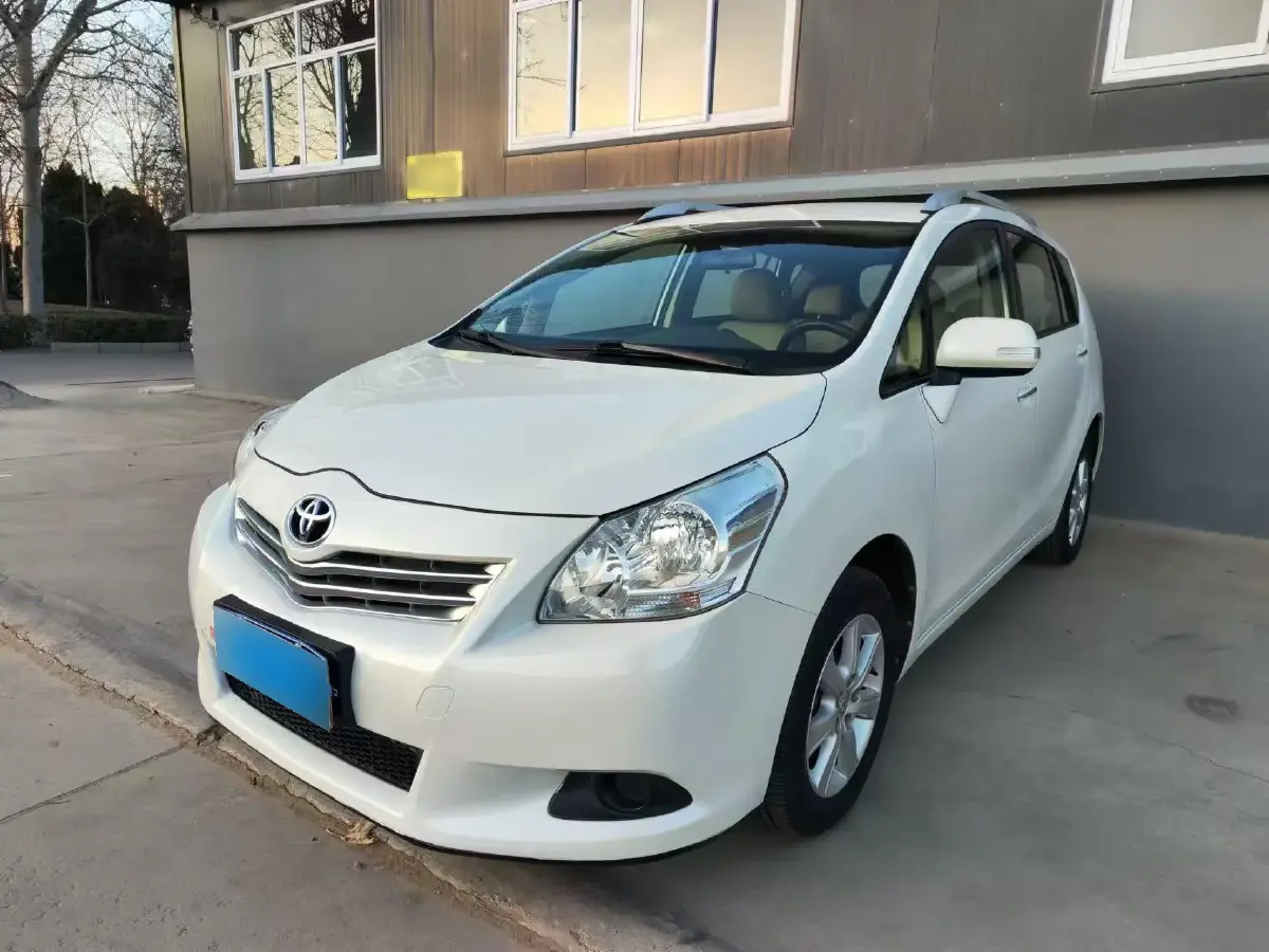 2014 Toyota Verso 1.8L 140HP L4 CVT
