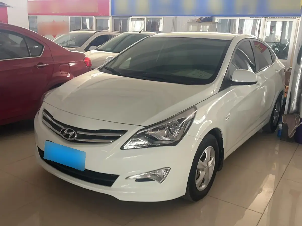 2014 Hyundai Reina 1.4L 107HP L4 5MT