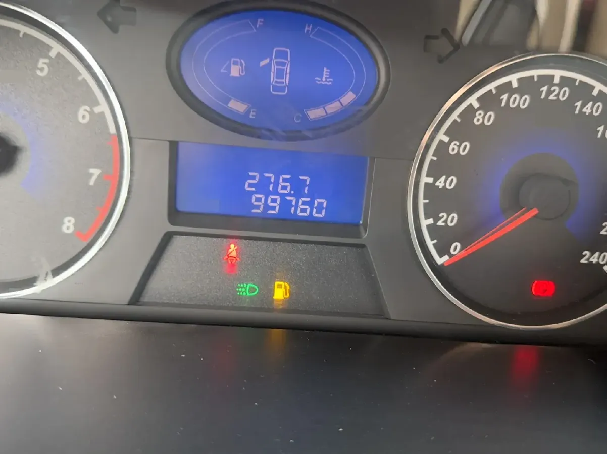 2013 Geely Emgrand Classic 1.8L 133HP L4 5MT,autocango,china used car exporter,china ev exporter,chinese used car exporter,chinese used ev exporter