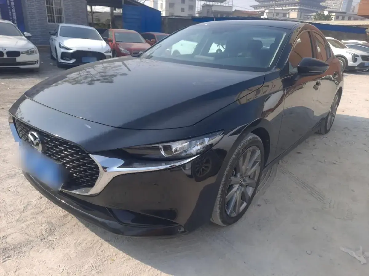 2021 Mazda 3 Axela 2.0L 158HP L4 6AT