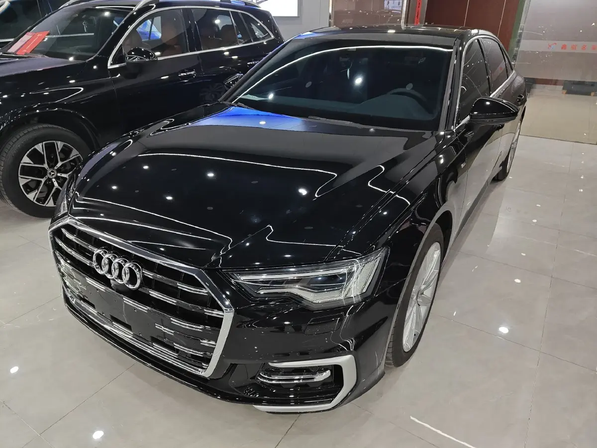 2024 Audi A6L 2.0T 245HP L4 7DCT