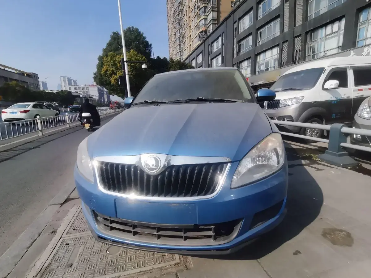 2014 Skoda Fabia 1.4L 86HP L4 6AT
