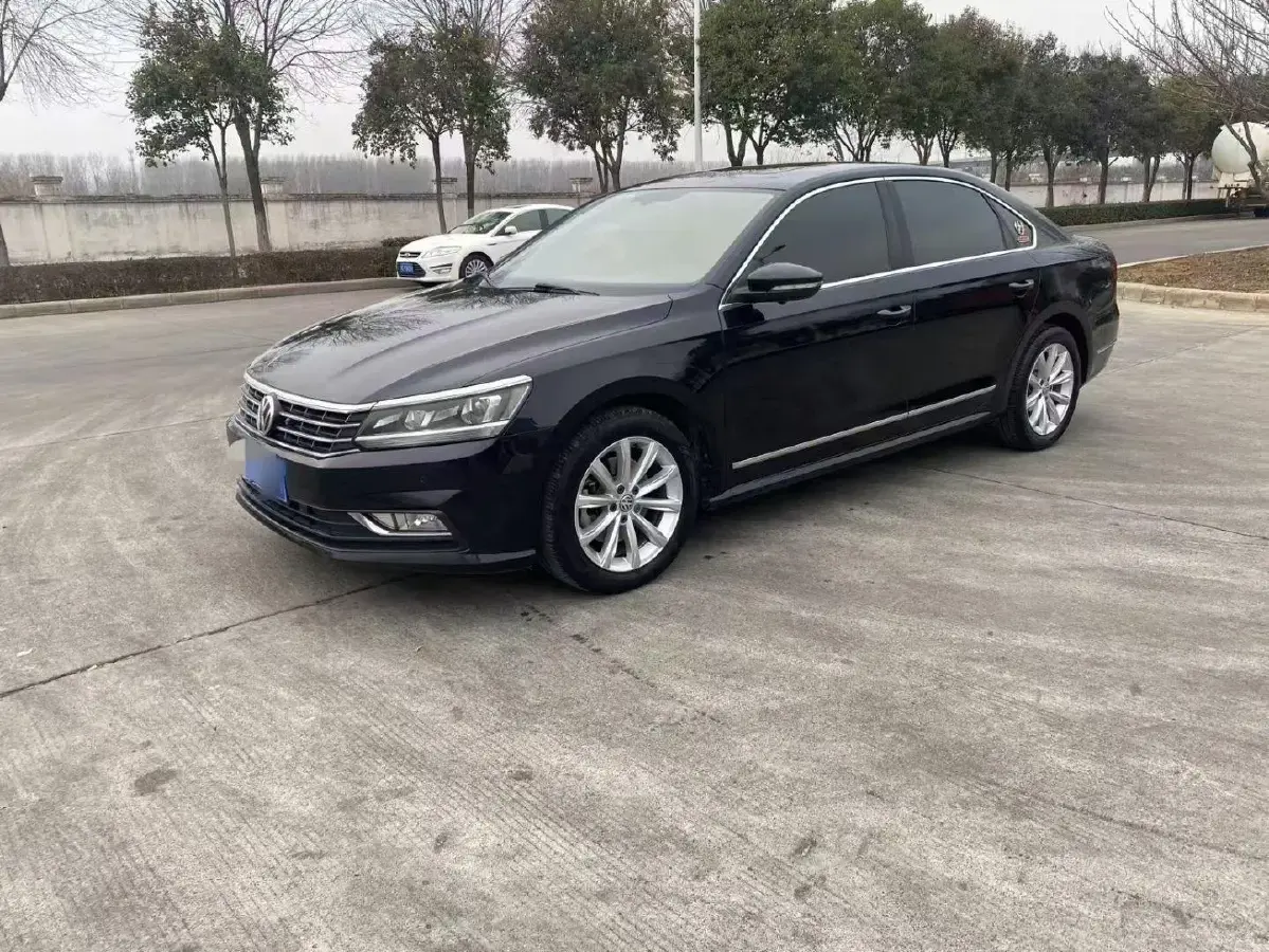 2017 Volkswagen Passat 1.8T 180HP L4 7DCT