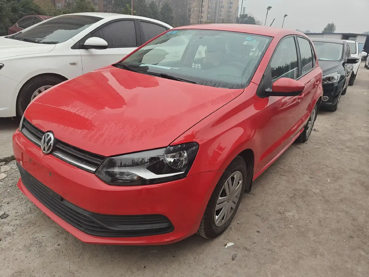 2016 Volkswagen Polo 1.4L 90HP L4 5MT