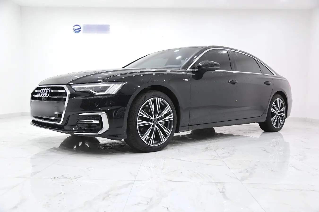2024 Audi A6L 2.0T 245HP L4 7DCT