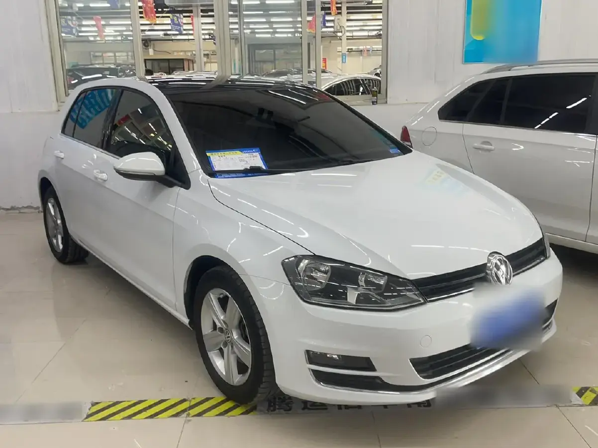 2014 Volkswagen Golf 1.4T 131HP L4 7DCT