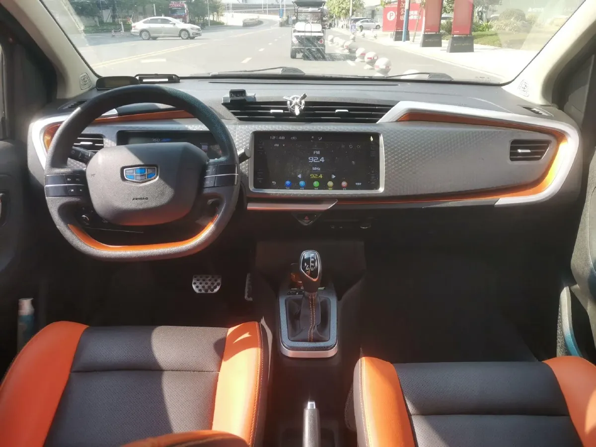 2017 Geely Vision X1 1.3L 88HP L4 4AT,autocango,china used car exporter,china ev exporter,chinese used car exporter,chinese used ev exporter