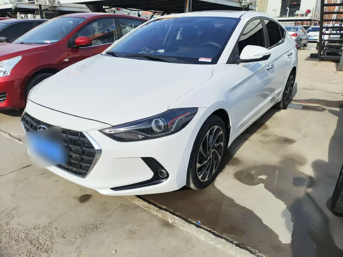 2019 Hyundai Elantra 1.5L 115HP L4 CVT