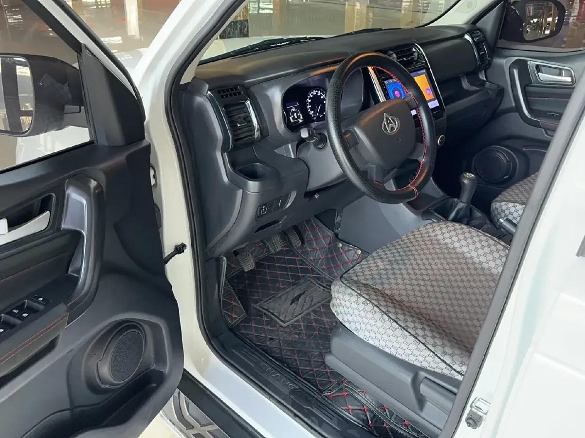 2020 ChangAn Oshan X70A 1.5L 107HP L4 5MT,autocango,china used car exporter,china ev exporter,chinese used car exporter,chinese used ev exporter