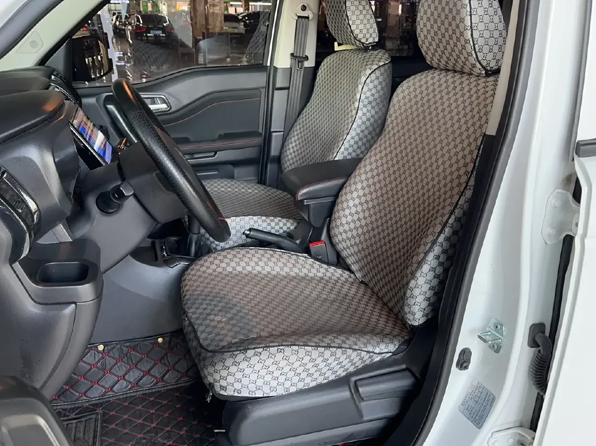 2020 ChangAn Oshan X70A 1.5L 107HP L4 5MT,autocango,china used car exporter,china ev exporter,chinese used car exporter,chinese used ev exporter