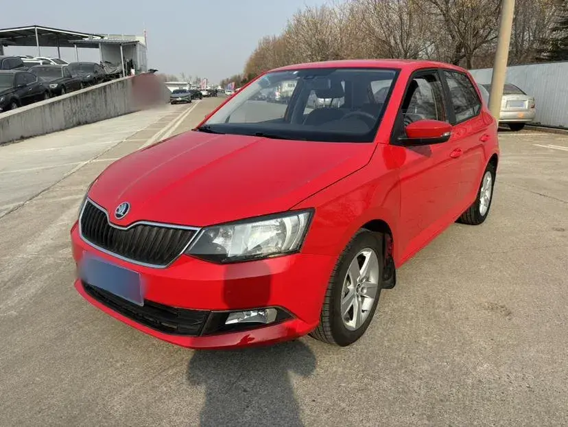 2015 Skoda Fabia 1.4L 90HP L4 6AT