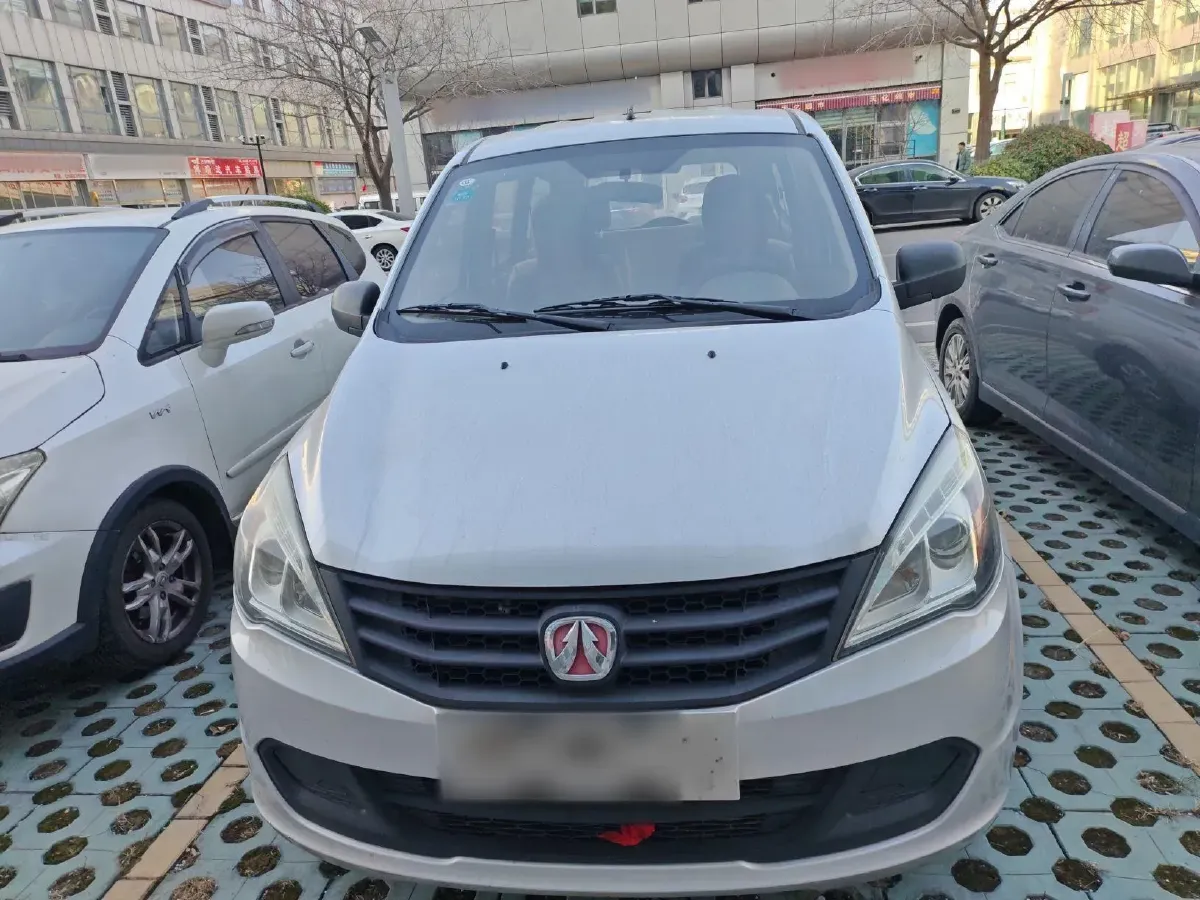 2015 BAIC WeiWang M20 1.2L 86HP L4 5MT,autocango,china used car exporter,china ev exporter,chinese used car exporter,chinese used ev exporter