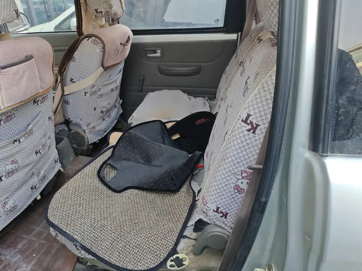 2015 BAIC WeiWang M20 1.2L 86HP L4 5MT,autocango,china used car exporter,china ev exporter,chinese used car exporter,chinese used ev exporter