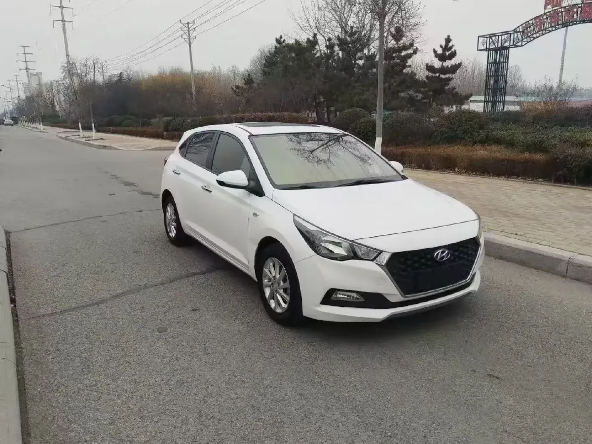 2017 Hyundai Verna RV 1.4L 100HP L4 6AT,autocango,china used car exporter,china ev exporter,chinese used car exporter,chinese used ev exporter