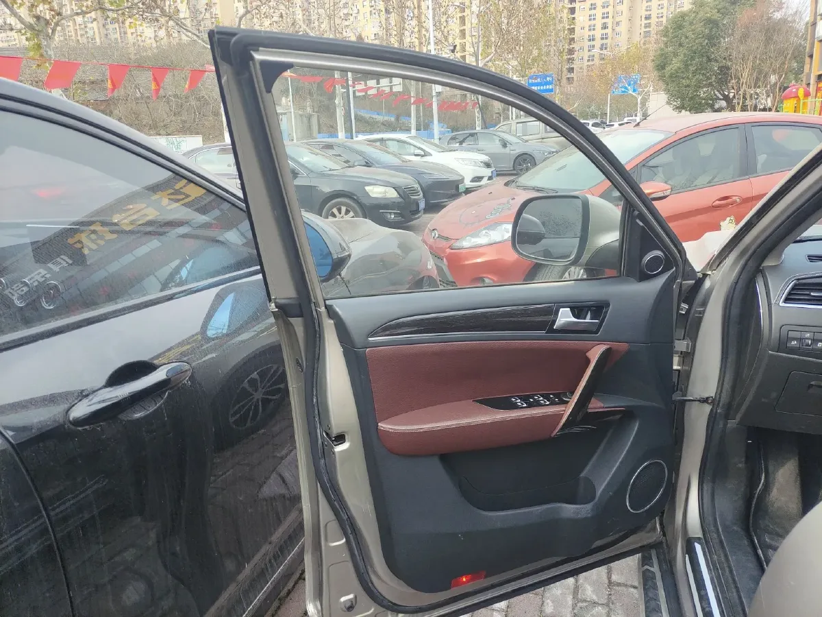 2015 Zotye T600 2.0T 190HP L4 6DCT,autocango,china used car exporter,china ev exporter,chinese used car exporter,chinese used ev exporter