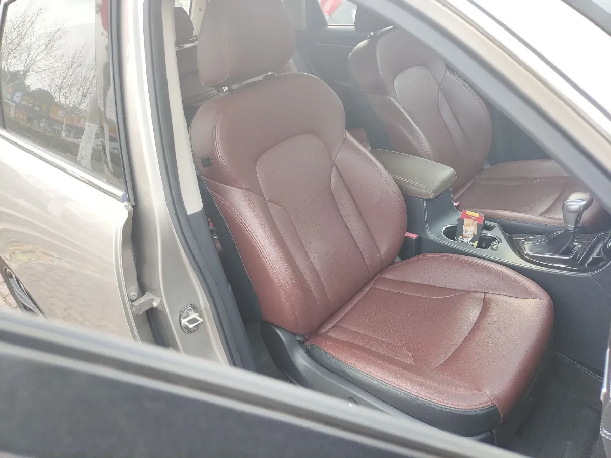 2015 Zotye T600 2.0T 190HP L4 6DCT,autocango,china used car exporter,china ev exporter,chinese used car exporter,chinese used ev exporter