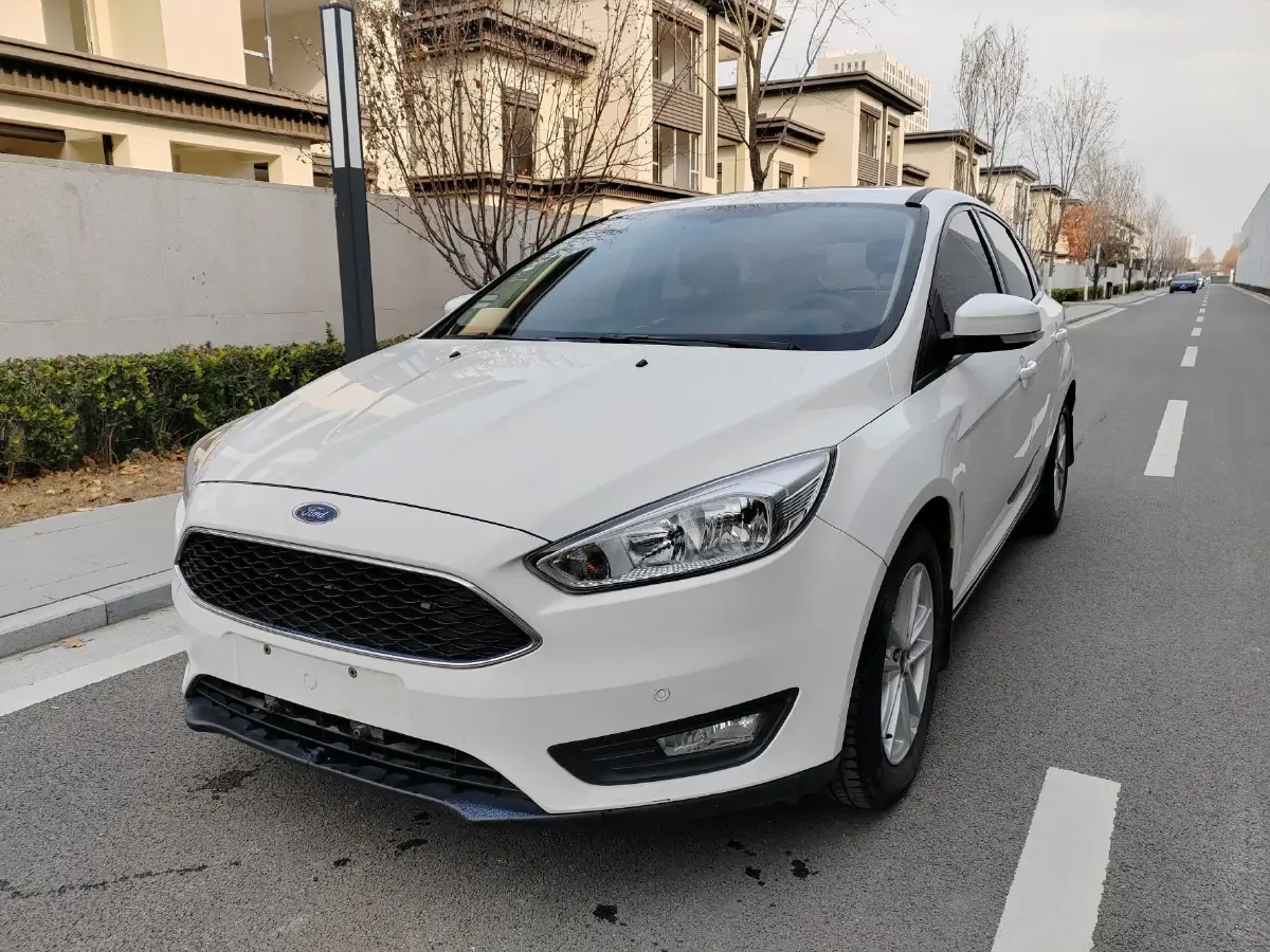 2018 Ford Focus 1.6L 125HP L4 6DCT