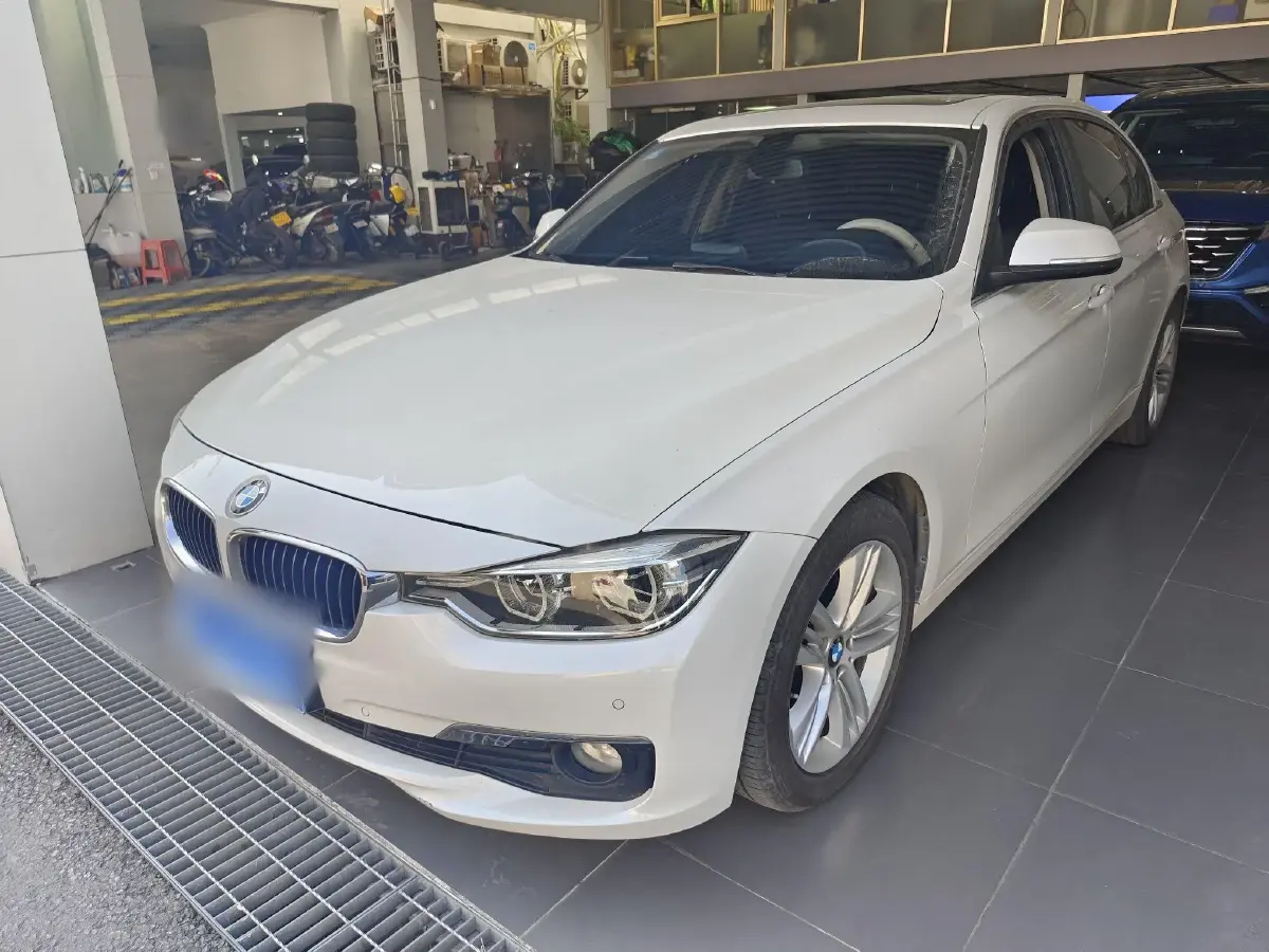 2017 BMW 3 Series 2.0T 184HP L4 8AT