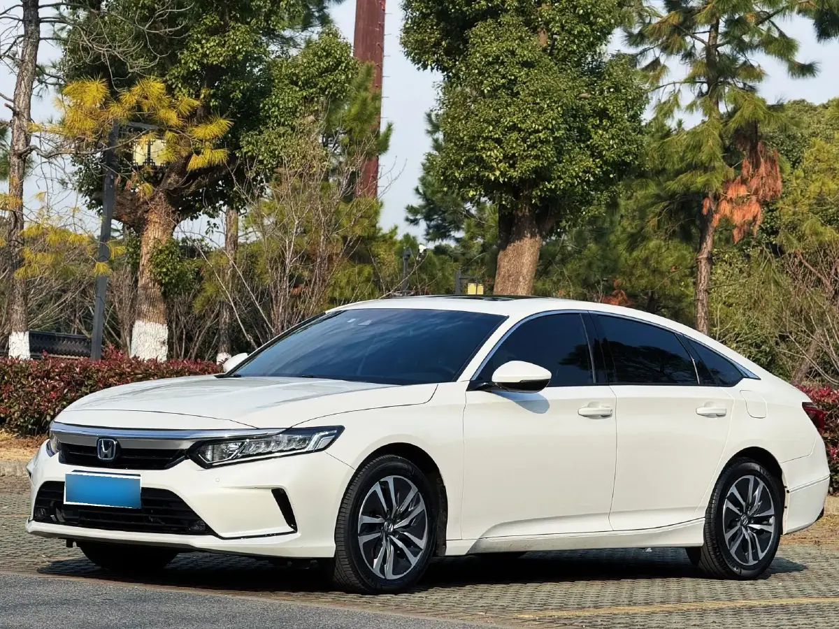 2022 Honda Inspire 2.0L 146HP L4 E-CVT Hybrid