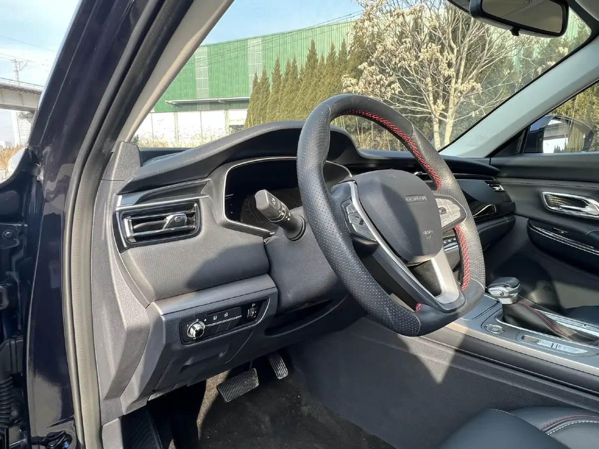 2021 ChangAn Oshan X7 1.5T 178HP L4 7DCT,autocango,china used car exporter,china ev exporter,chinese used car exporter,chinese used ev exporter