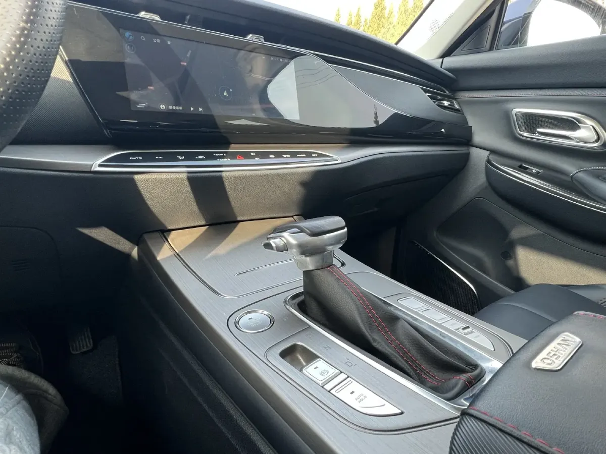 2021 ChangAn Oshan X7 1.5T 178HP L4 7DCT,autocango,china used car exporter,china ev exporter,chinese used car exporter,chinese used ev exporter