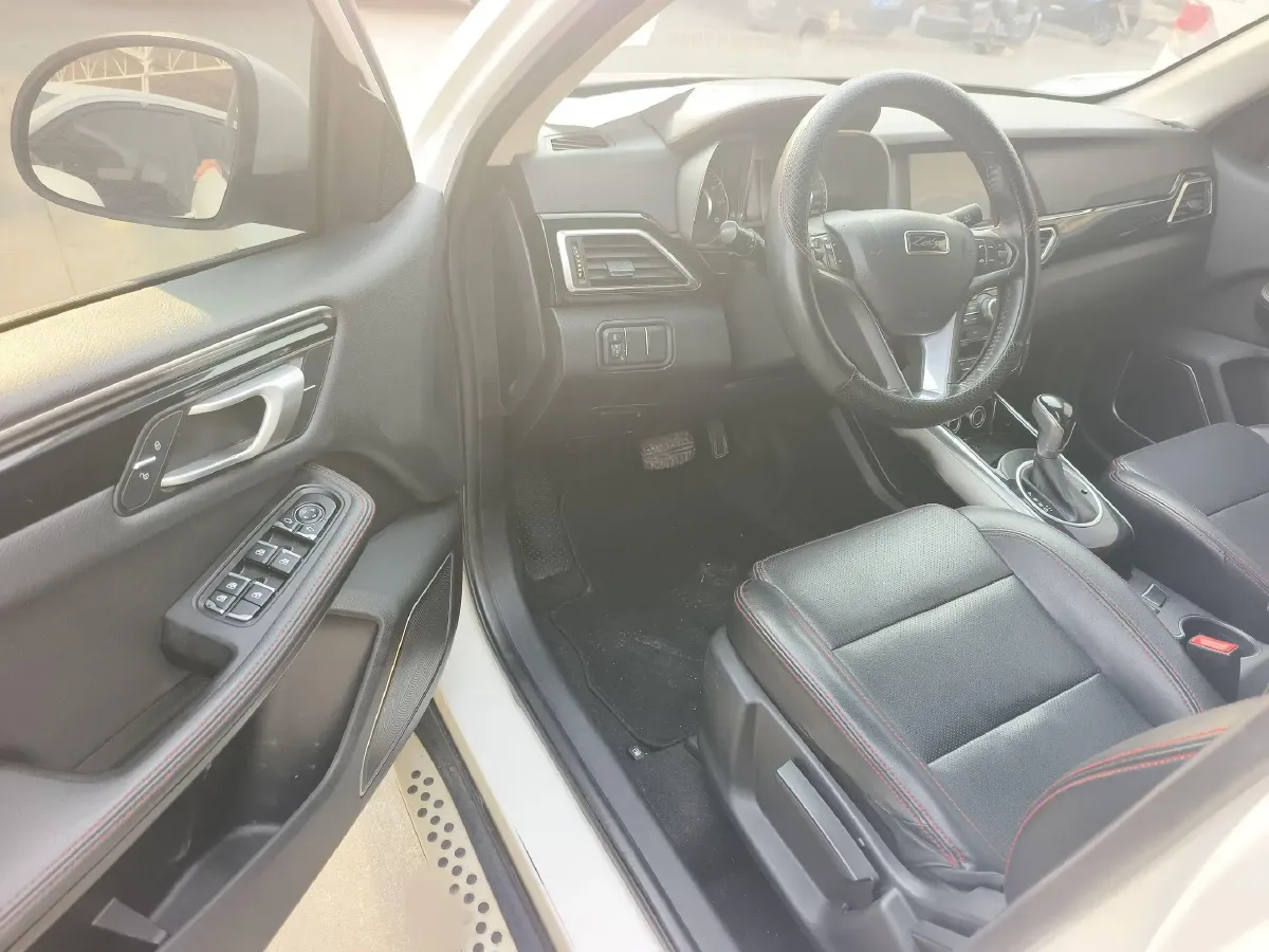 2015 Zotye Damy X5 1.5T 150HP L4 CVT,autocango,china used car exporter,china ev exporter,chinese used car exporter,chinese used ev exporter