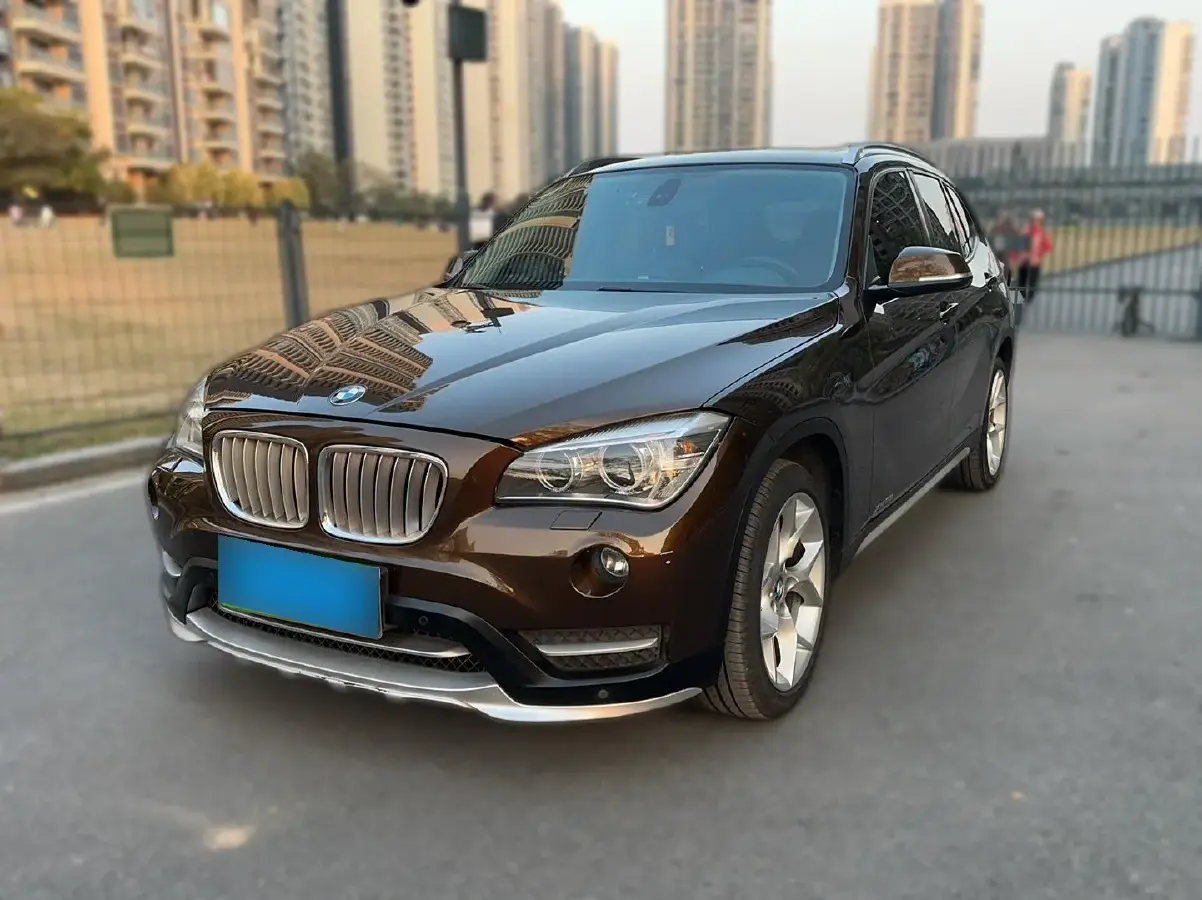 2014 BMW X1 2.0T 184HP L4 8AT
