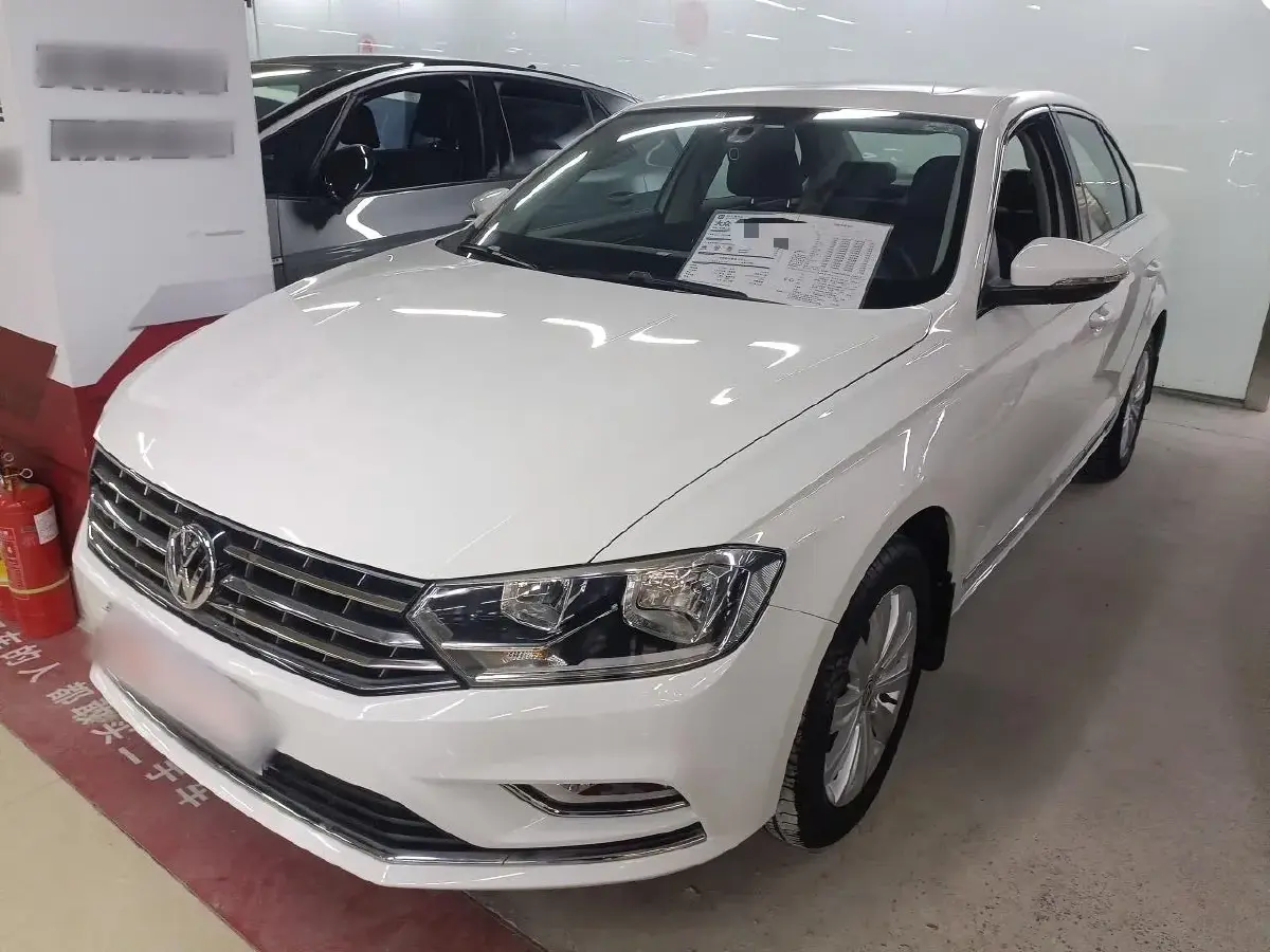 2016 Volkswagen Bora 1.6L 110HP L4 6AT