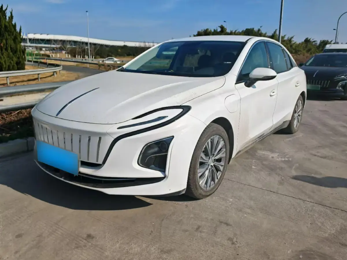 2024 HongQi E-QM5 BEV 60KWH