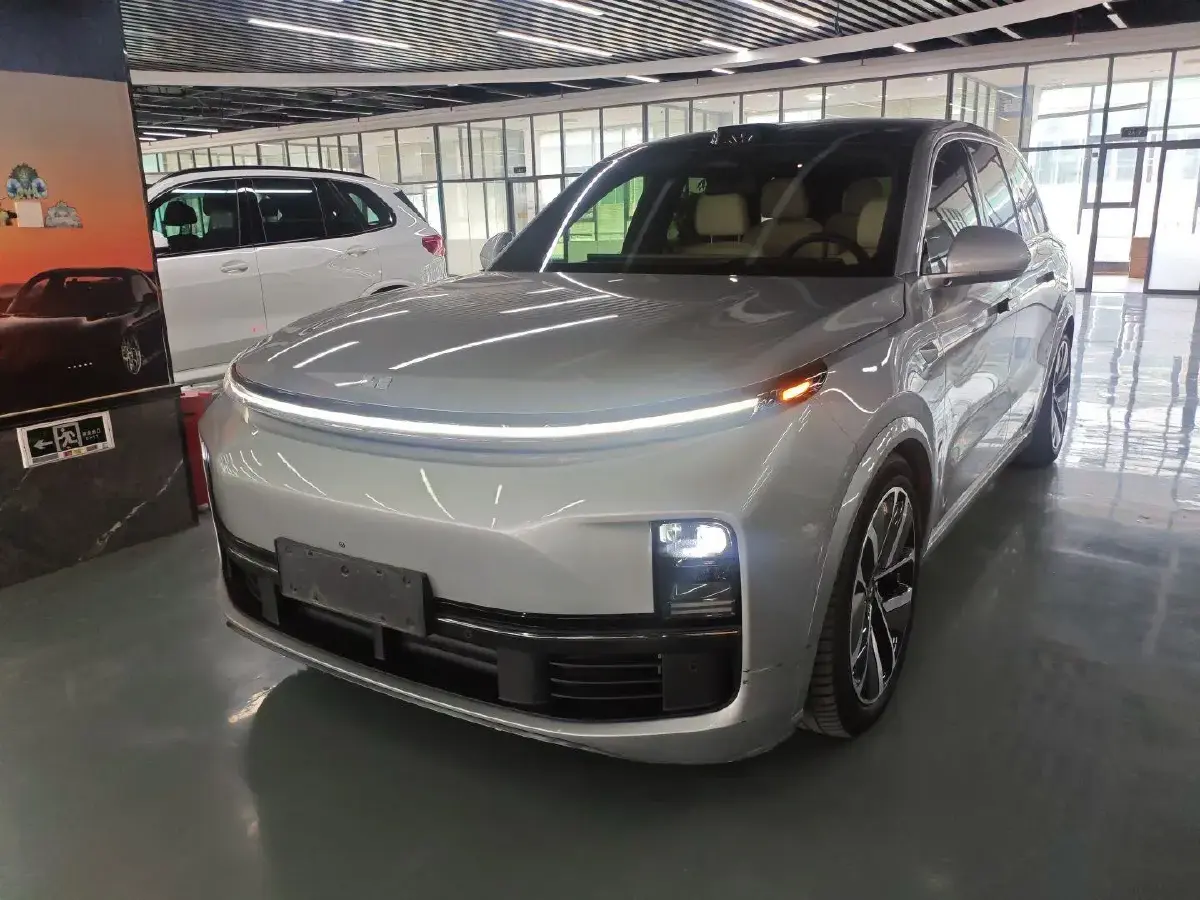 2022 Li L9 Range Extended 154HP REEV 42.6KWH