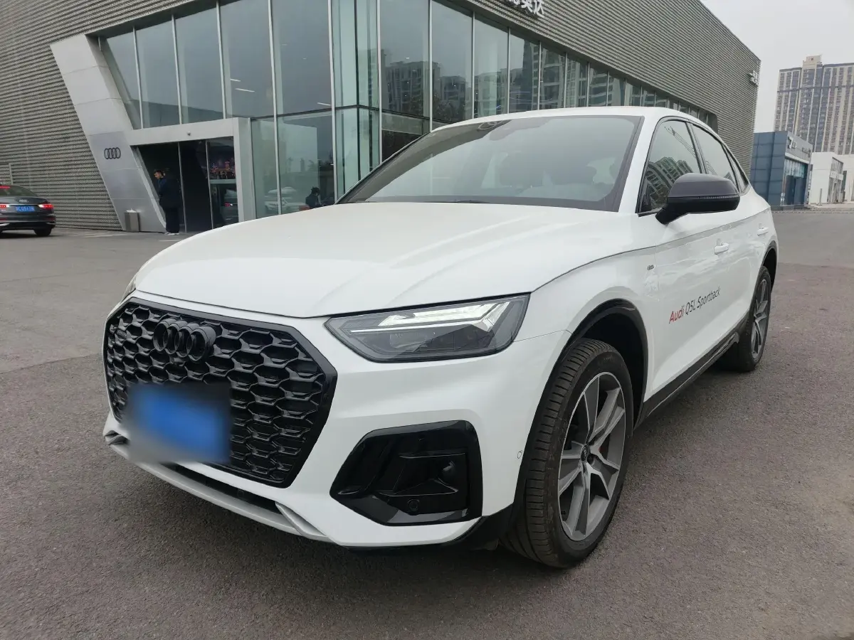 2023 Audi Q5L Sportback 2.0T 190HP L4 7DCT