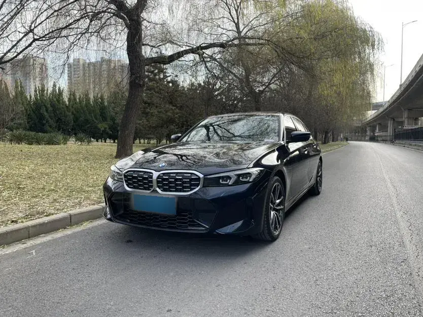 2024 BMW 3 Series 2.0T 184HP L4 8AT