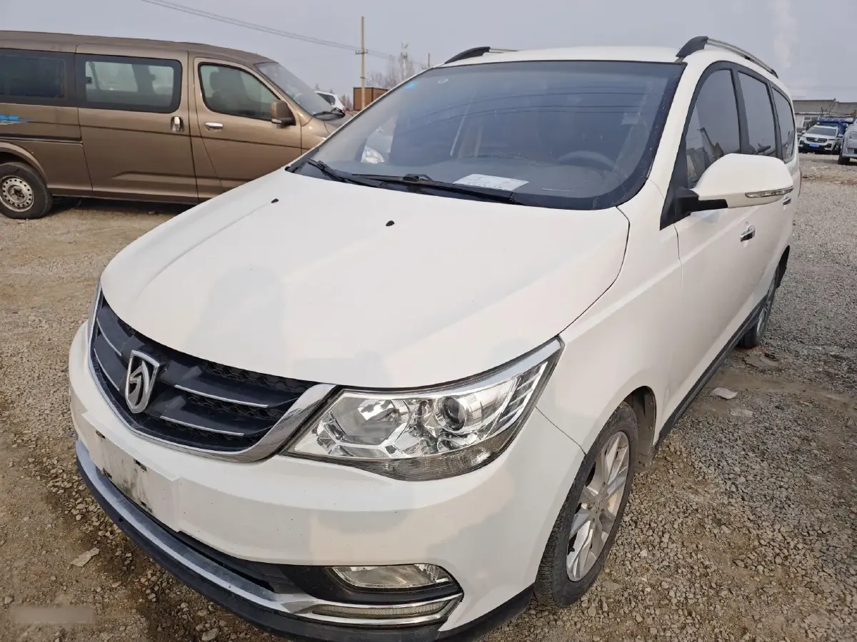 2016 BaoJun 730 1.5L 112HP L4 5MT