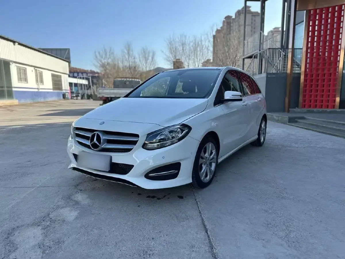 2015 Mercedes-Benz B Class 1.6T 156HP L4 7DCT