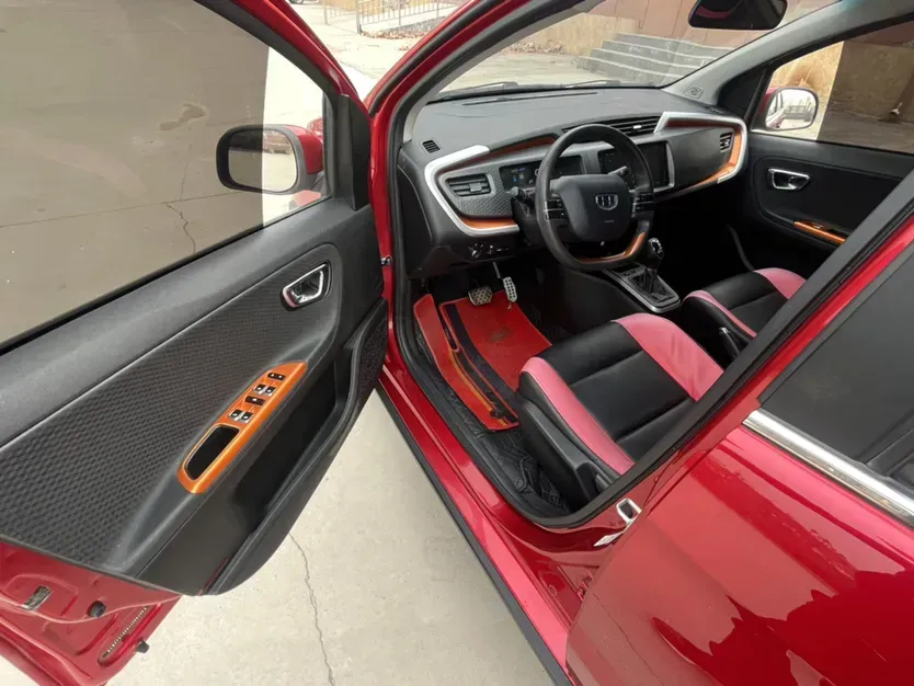 2017 Geely Vision X1 1.3L 88HP L4 4AT,autocango,china used car exporter,china ev exporter,chinese used car exporter,chinese used ev exporter