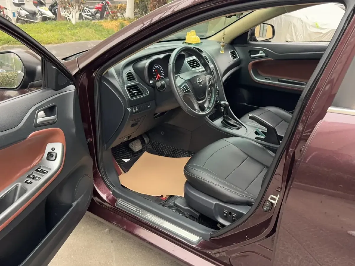 2014 HaiMa Family 1.6L 125HP L4 6AT,autocango,china used car exporter,china ev exporter,chinese used car exporter,chinese used ev exporter