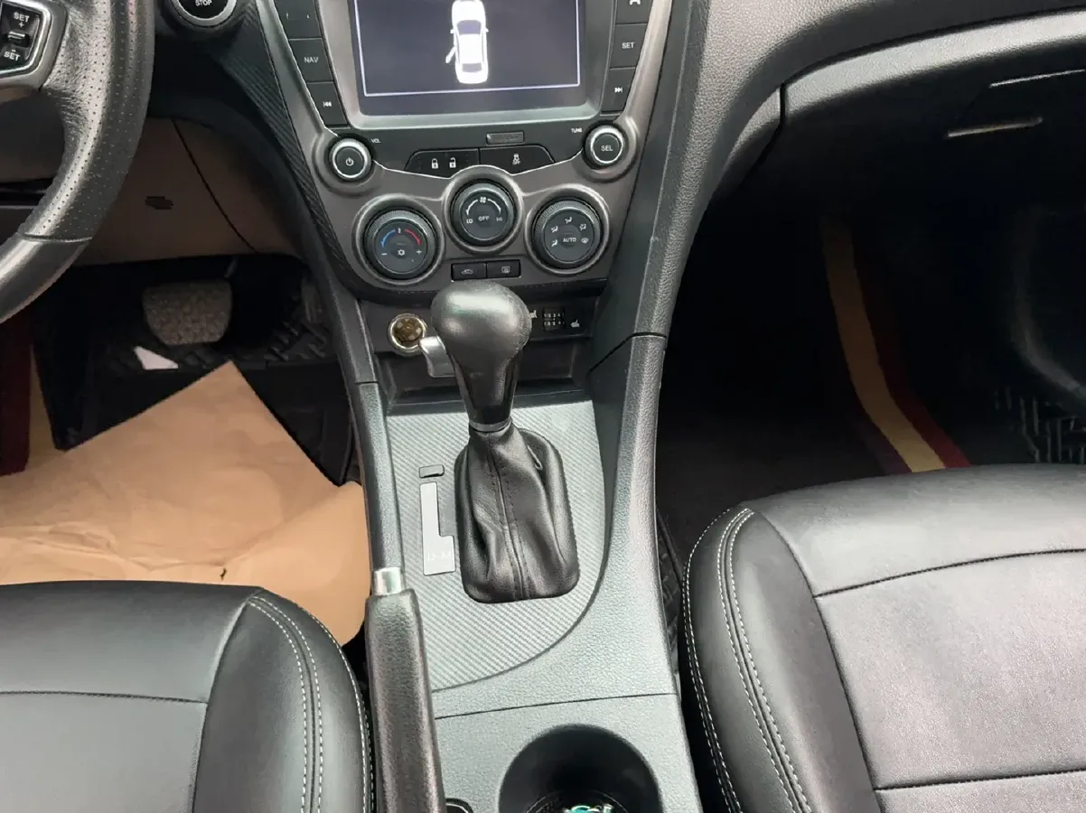 2014 HaiMa Family 1.6L 125HP L4 6AT,autocango,china used car exporter,china ev exporter,chinese used car exporter,chinese used ev exporter