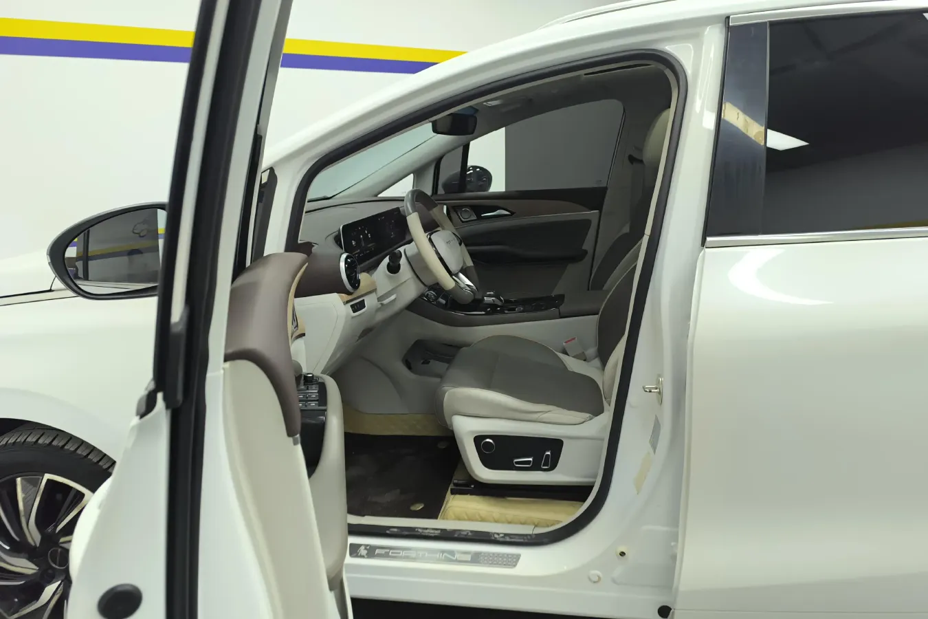 2022 DongFeng Forthing Yacht 1.5T 197HP L4 7DCT,autocango,china used car exporter,china ev exporter,chinese used car exporter,chinese used ev exporter