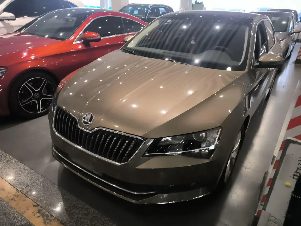 2018 Skoda Superb 1.4T 150HP L4 7DCT